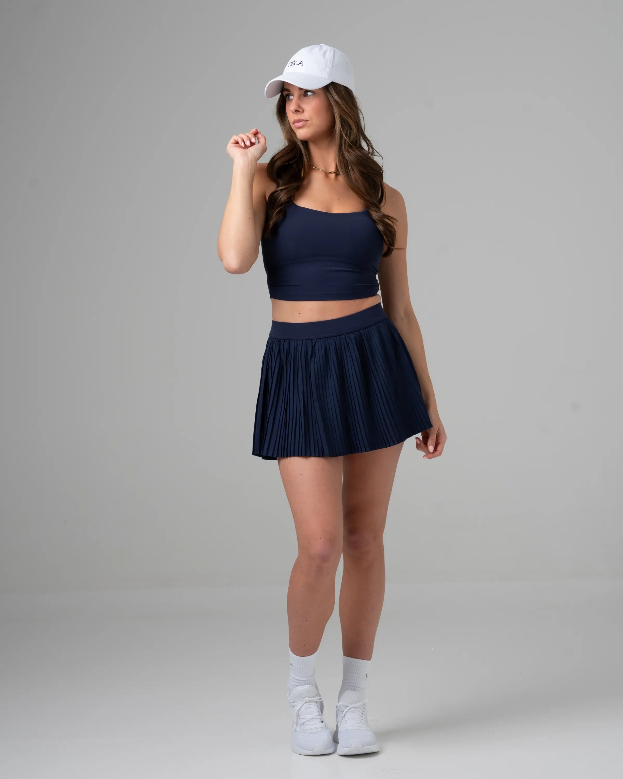 Amber is 175cm, size S